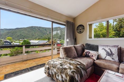 Photo of property in 29a Ranui Street, Waikawa, Picton, 7220