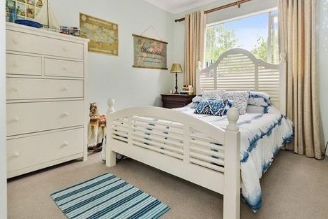 Photo of property in 10a Castleton Drive, Howick, Auckland, 2014