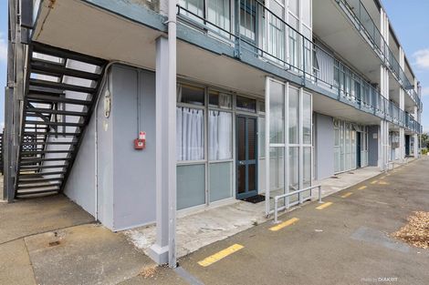 Photo of property in 23 Rangitane Street, Maupuia, Wellington, 6022