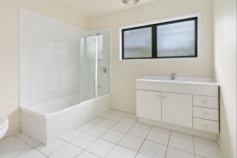 Photo of property in 2/1 Aliford Avenue, One Tree Hill, Auckland, 1061