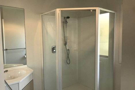 Photo of property in 14/3 The Avenue, Albany, Auckland, 0632