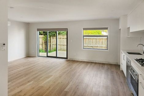 Photo of property in 5/6 Russell Street, Feilding, 4702