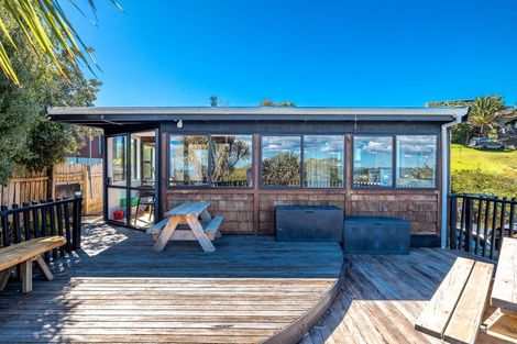 Photo of property in 15 Tetley Road, Surfdale, Waiheke Island, 1081