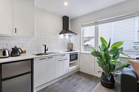 Photo of property in 213 Jervois Road, Herne Bay, Auckland, 1011