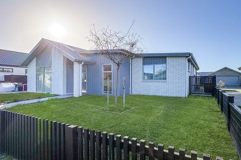 Photo of property in 19 Te Au Rere Crescent, Cambridge, 3434