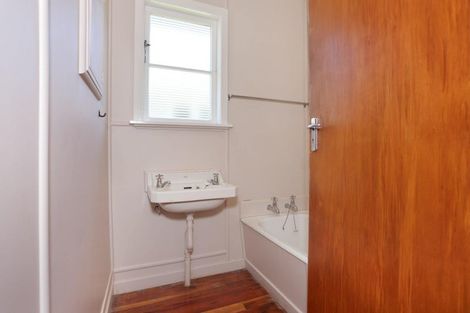 Photo of property in 11 Totara Street, Marton, 4710