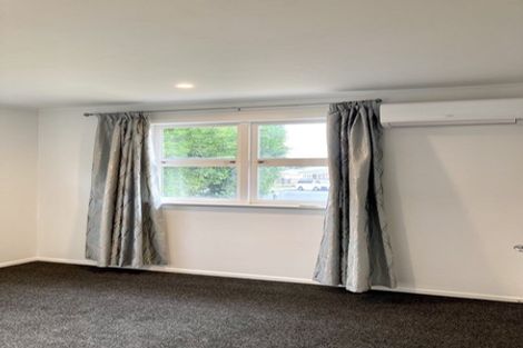 Photo of property in 1 Normandy Place, Henderson, Auckland, 0610