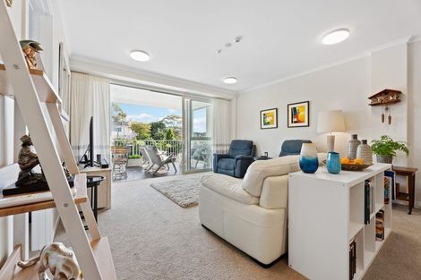Photo of property in 192 Landmark Terrace, Orewa, 0931