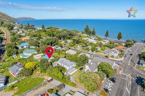 Photo of property in 15 Beach Road, Paekakariki, 5034