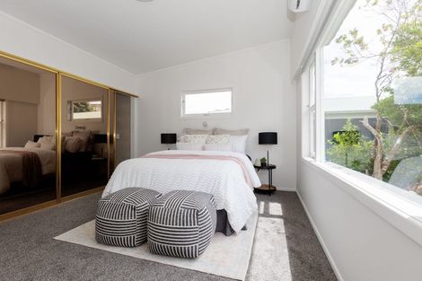 Photo of property in 16 City View Grove, Harbour View, Lower Hutt, 5010
