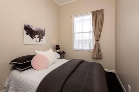 Photo of property in 296 Karori Road, Karori, Wellington, 6012