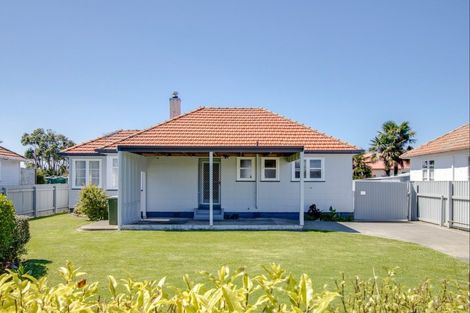 Photo of property in 102 Nuffield Avenue, Marewa, Napier, 4110