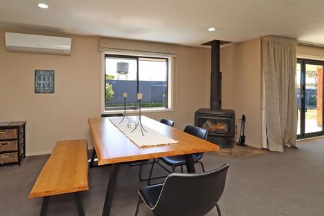 Photo of property in 9 Argyle Street, Weston, Oamaru, 9401