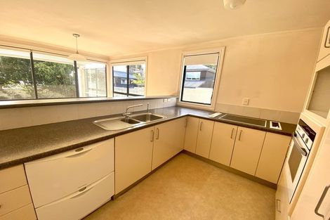 Photo of property in 2/96 Saint Johns Road, Saint Johns, Auckland, 1072