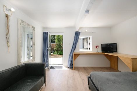 Photo of property in 2 Doon Street, Vauxhall, Dunedin, 9013