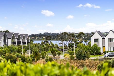 Photo of property in 10 Frances Bryers Road, Hobsonville, Auckland, 0616