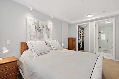 Photo of property in 107 Panorama Heights, Orewa, 0931