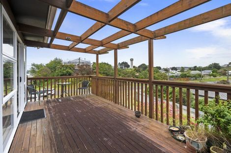 Photo of property in 5-7 Howe Street, Foxton, 4814