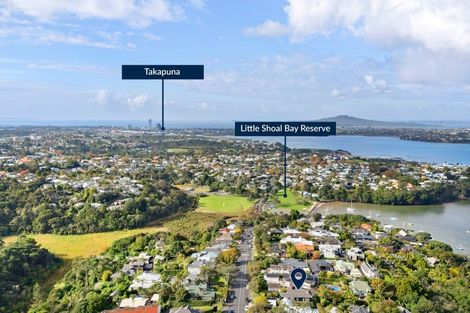 Photo of property in 13 Maritime Terrace, Birkenhead, Auckland, 0626