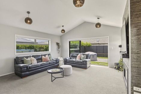 Photo of property in 9 Rawiri Drive, Bell Block, New Plymouth, 4312