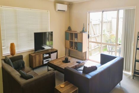 Photo of property in 38 Carrick Glen Avenue, Flat Bush, Auckland, 2019