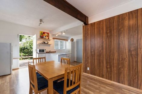 Photo of property in 90 John Downs Drive, Browns Bay, Auckland, 0630