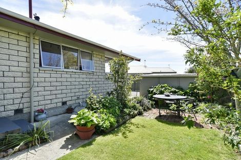 Photo of property in 65 Buckleys Road, Rangiora, 7400