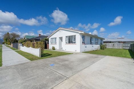 Photo of property in 19 Kings Drive, Levin, 5510