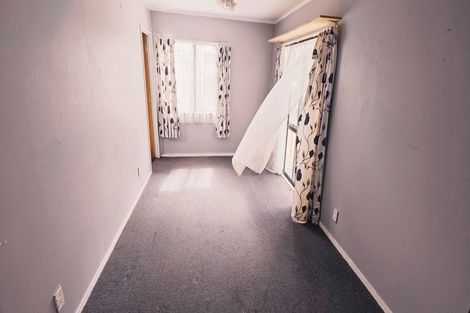 Photo of property in 48 Pukeroa Place, Papakura, 2110