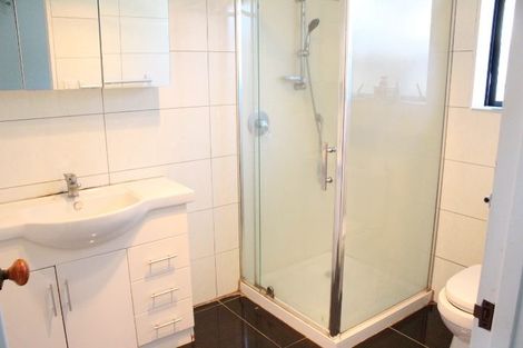 Photo of property in 1/18 Kenwick Place, Burswood, Auckland, 2013