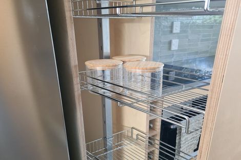 Photo of property in 2/5 Camden Road, Sandringham, Auckland, 1025