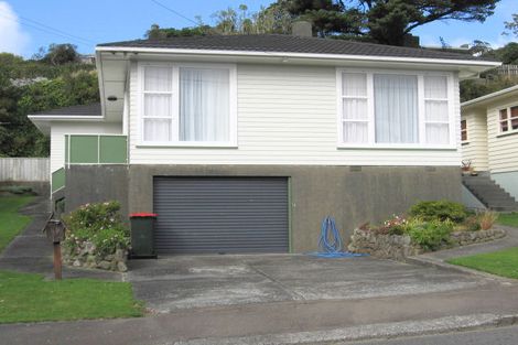 Photo of property in 27 Bancroft Terrace, Newlands, Wellington, 6037