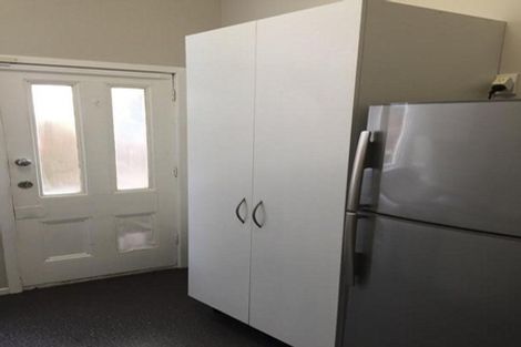 Photo of property in 17 Portland Crescent, Thorndon, Wellington, 6011