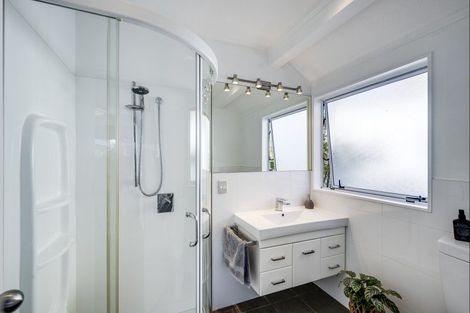 Photo of property in 8 Lennon Grove, Havelock North, 4130