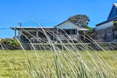 Photo of property in 167 Pukehina Parade, Pukehina, 3189
