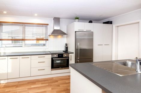 Photo of property in 9 Mottram Street, Redwood, Christchurch, 8051