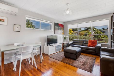 Photo of property in 1/40 Hope Farm Avenue, Pakuranga Heights, Auckland, 2010