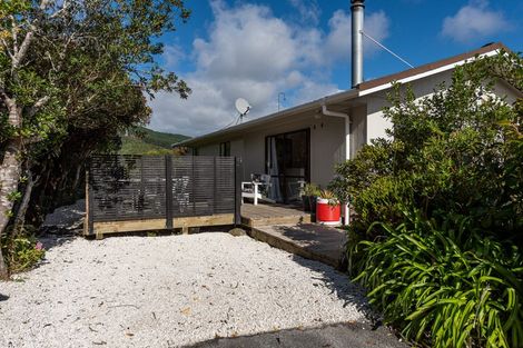 Photo of property in 54 Woodhouse Avenue, Karori, Wellington, 6012