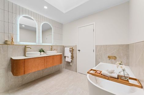 Photo of property in 134 Taikata Road, Te Atatu Peninsula, Auckland, 0610