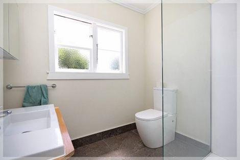 Photo of property in 42 Mckenzie Street, Levin, 5510