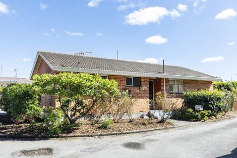 Photo of property in Birchdale Courts, 1/69a Yaldhurst Road, Sockburn, Christchurch, 8042