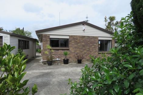 Photo of property in 1/1 Thomas Road, Flat Bush, Auckland, 2019