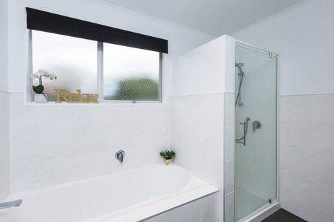 Photo of property in 21 Barton Road, Heretaunga, Upper Hutt, 5018