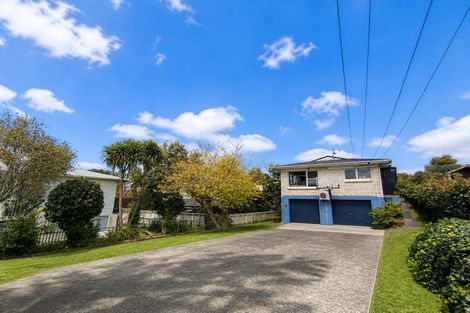 Photo of property in 2/66 Becroft Drive, Forrest Hill, Auckland, 0620
