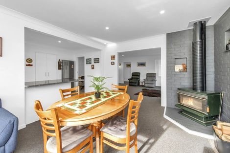 Photo of property in 19 Cardale Street, Darfield, 7510