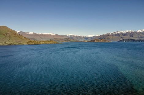 Photo of property in 333 Beacon Point Road, Wanaka, 9305