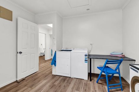 Photo of property in 15a Bulteel Street, New Plymouth, 4310