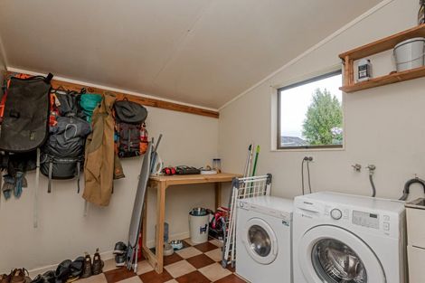 Photo of property in 32 Rata Street, Tokomaru, Palmerston North, 4474