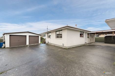 Photo of property in 2/35 Shanly Street, Brown Owl, Upper Hutt, 5018