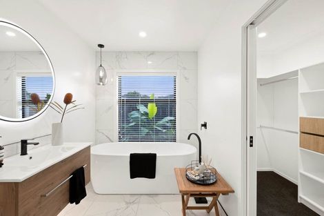 Photo of property in 7a Gambare Place, Wattle Downs, Auckland, 2103